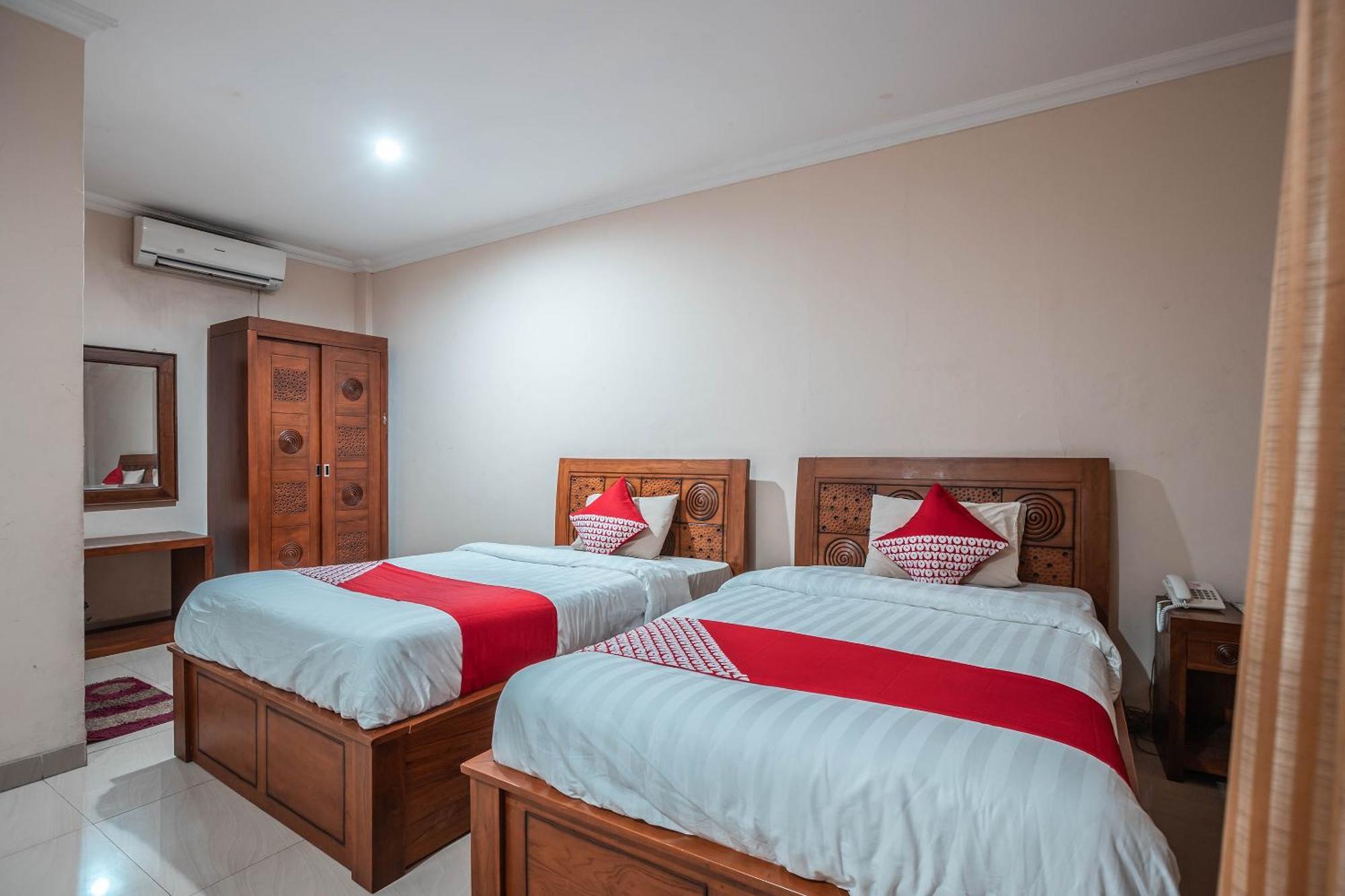 Super Oyo 686 Bunga Karang Hotel Бекаси Экстерьер фото